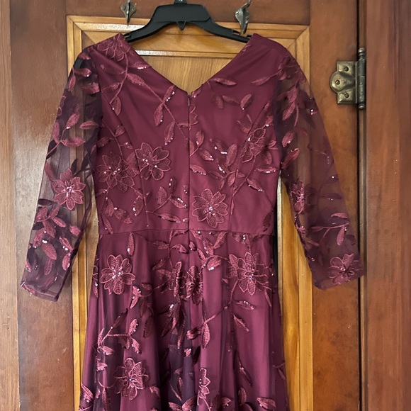 Burgundy Wine Formal Dress - Picture 4 of 7